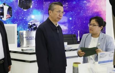 省人大常委會(huì)黨組書(shū)記、副主任王永康蒞臨寶泰隆走訪調(diào)研